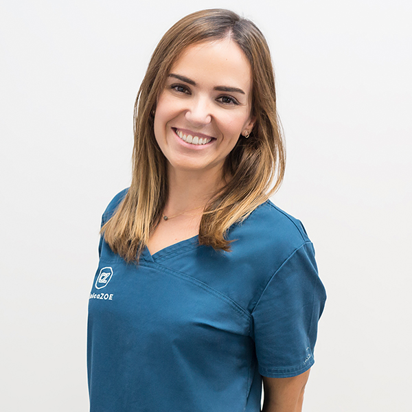 doctora1 Dentistas Zaragoza Clínica Dental ZOE